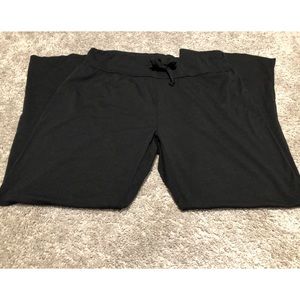 Women’s yoga pants